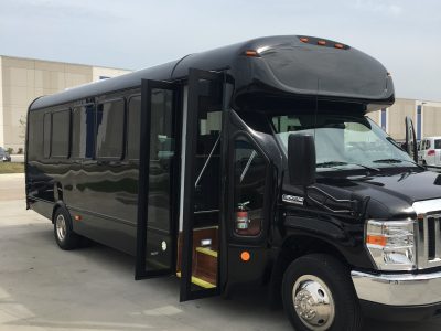 Chicago Airport Shuttle Bus, Shuttle Buses, Shuttle Bus to O'Hare, Shuttle Bus to Midway, Coach Bus, Coach Buses