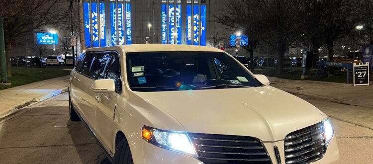 Transportation Service to United Center, Car Service to United Center, Limo Service to United Center, Chicago Bulls Bus Trips, Chicago Blackhawks Transportation, Limousine Service to United Center, Sedan Service to United Center, Van Service to United Center, Chicago Bulls SUV Trips, Chicago Blackhawks Stretch Limos