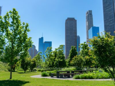 Streeterville Limo Service Chicago Transportation to O'Hare and Midway Airport